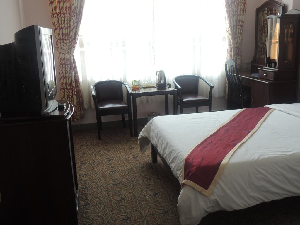Y Lan Hotel ดาลัด ภายนอก รูปภาพ